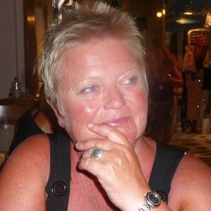 Meet your Posher, Catherine